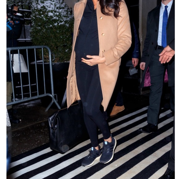 Ingrid & Isabel maternity zip up - Picture 2 of 6